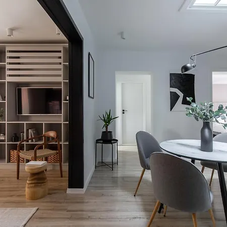 Downtown Story By Urbanesq *